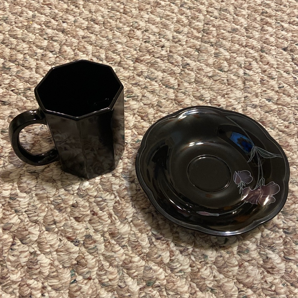 BLACK GLASS COFFEE CUP VINTAGE ARCOROC OCTIME MCM MADE IN FRANCE OCTAGON W/PLATE - Picture 3 of 10